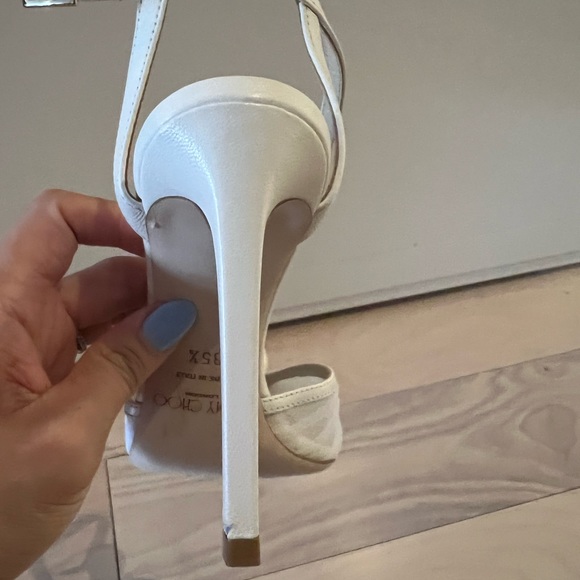 Jimmy Choo
Sacora Tulle Peep-Toe Sandals
35.5 (5.5)
Ivory - Picture 9 of 11